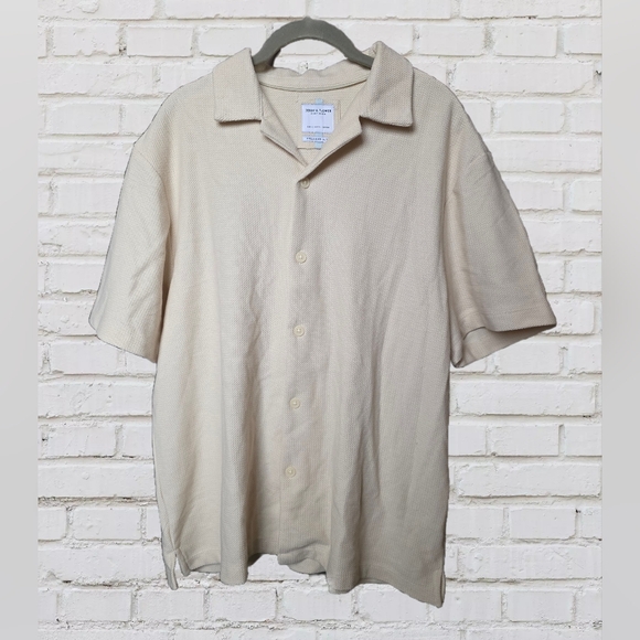 Denim & Flower Other - Denim & Flower Cream Short Sleeve Textured Button-Up Relaxed Fit Shirt